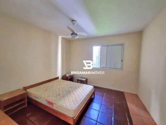 Imagem PITANGUEIRAS- UMA QUADRA DA PRAIA , LOCALIZAÇÃO ESPETACULAR , GARAGEM NO PRÉDIO.