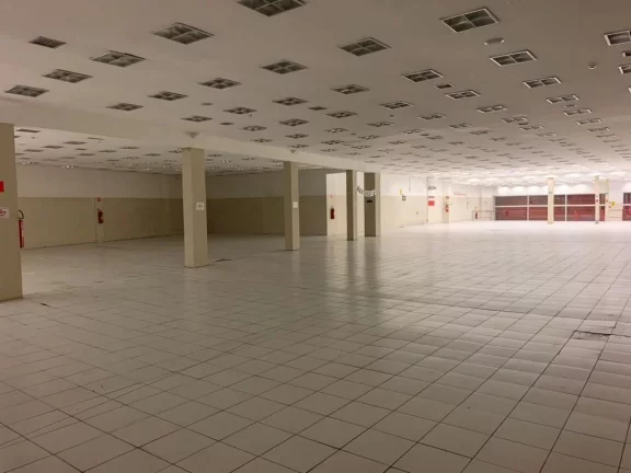 Imagem Salão para alugar, 2000 m² por R$ 80.000/mês - Centro - Mogi das Cruzes/SP