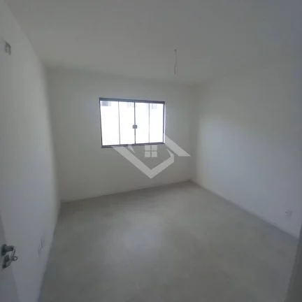 Imagem Casa dúplex. 3 qtos, 2 suítes. Garagem pedra de guaratiba RJ