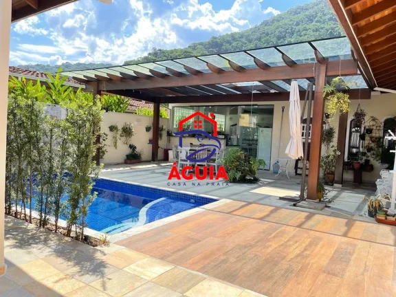 Imagem Linda casa no Condomínio Pedra Verde na Praia do Lázaro perto da praia!