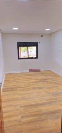 Imagem Chácara com 3 quartos à venda, 25000 m² por R$ 1.800.000 - Cocuera - Mogi das Cruzes/SP