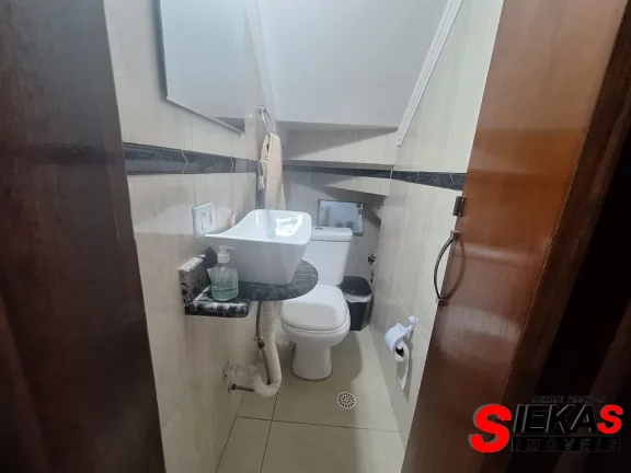Imagem Imperdível oportunidade: Casa à venda em São Paulo-SP, na Vila São Geraldo, com 3 quartos, 1 suíte, 1 sala, 2 banheiros, 3 vagas de garagem e 160m² de área!