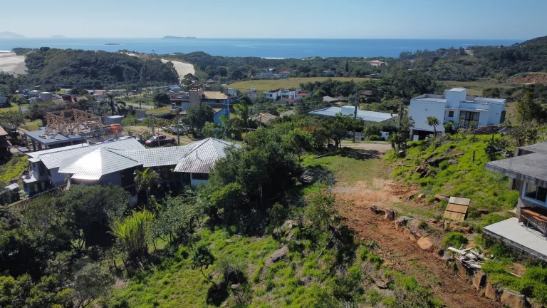 Imagem Terreno à venda na Areias do Macacu - Garopaba/SC