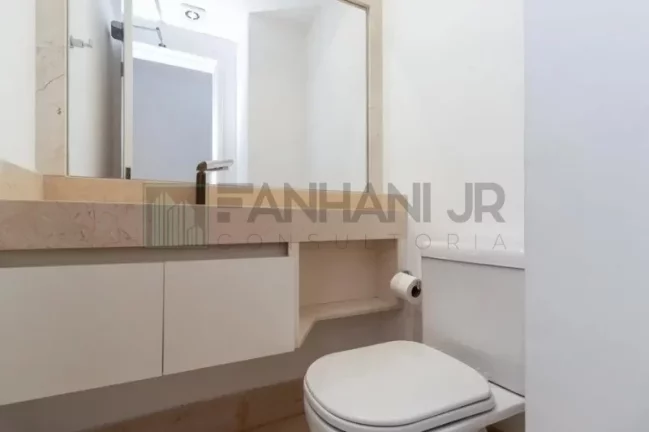 Imagem Venha conhecer este incrível apartamento com 3 quartos e 4 banheiros para alugar, com 225m² de pura sofisticação e conforto! Recentemente reformado,