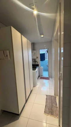 Imagem Apartamento com 3 dormitórios 2 vagas de garagem | Centro, Joinville/SC