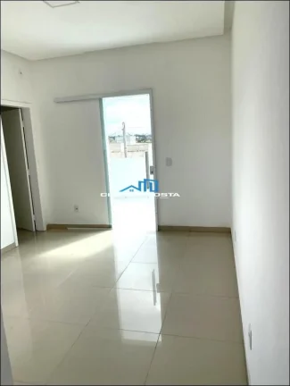 Imagem Casa para Venda em Feira de Santana, Mangabeira, 3 dormitórios, 2 suítes, 1 banheiro, 2 vagas