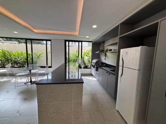 Imagem Apartamento à Venda com 2 dormitórios e vaga demarcada em José Menino, Santos/SP