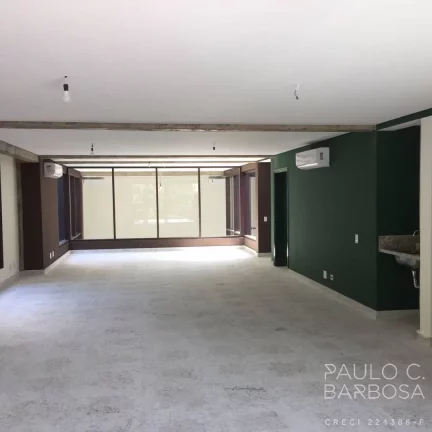 Imagem Excepcional imóvel - Acabamento de 1ª - 889 m² - 10 vagas -