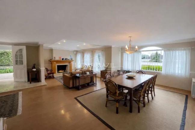 Imagem Casa à venda, com 4 quartos, 275m2