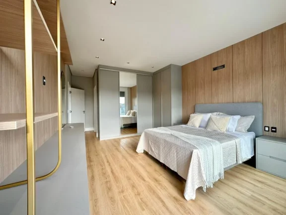 Imagem Casa em Condominio 4 Dormitórios - Bairro --
