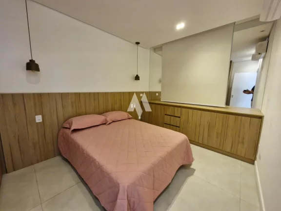 Imagem Flat de luxo com serviços de hotelaria completa no Gonzaga em Santos/sp.