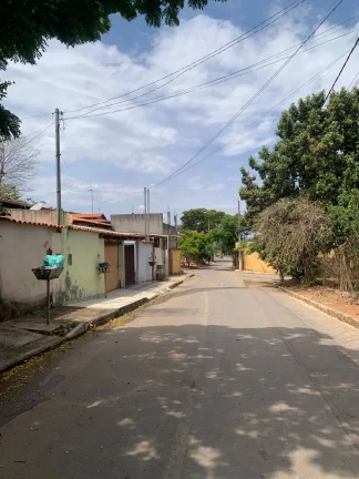 Imagem CASA À VENDA NO BAIRRO SATÉLITE!