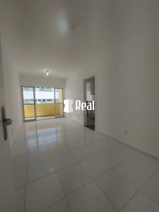 Apartamento 2/4 com suíte, à 800 metros do aeroporto