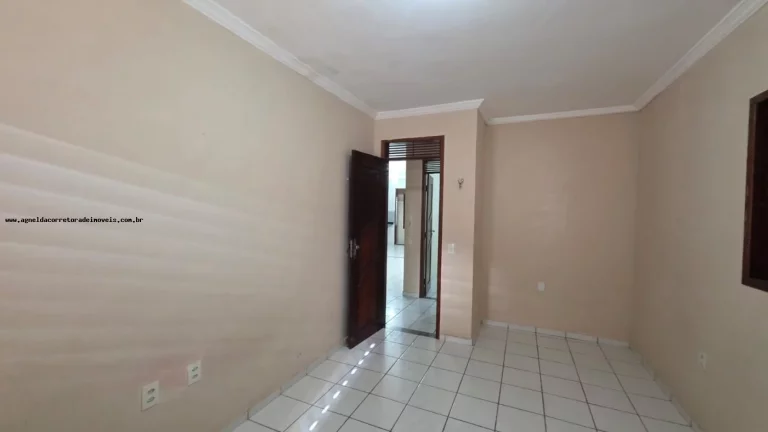 Imagem Casa para Venda em Parnamirim, Nova Parnamirim, 3 dormitórios, 1 suíte, 2 banheiros, 2 vagas