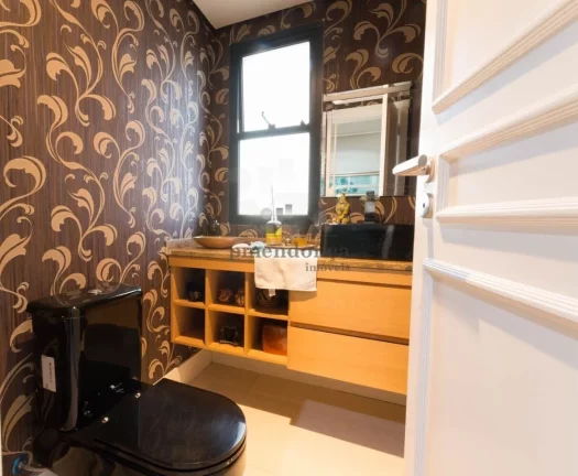 Imagem Apartamento reformado nas Perdizes com 172m²
