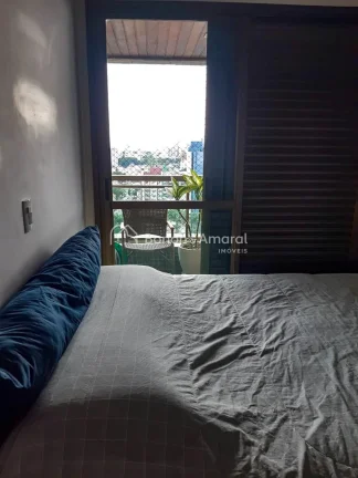 Imagem Descubra o conforto e a sofisticação deste amplo e espaçoso apartamento reformado, localizado no ...