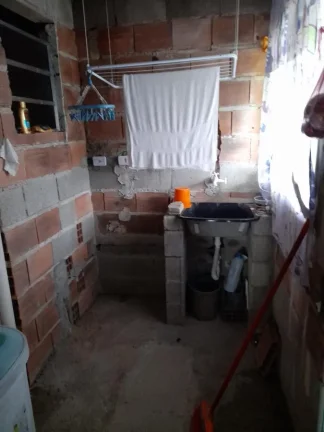 Imagem Casa para Venda em Itanhaém, Gaivota (Interior), 2 dormitórios, 1 suíte, 1 banheiro, 2 vagas