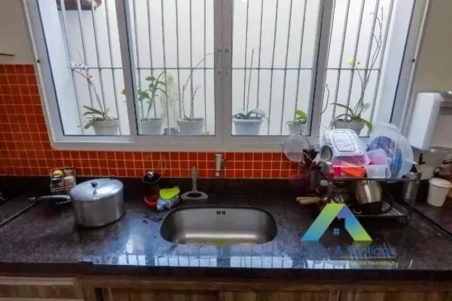 Imagem Casa à venda com 160m², 4 quartos e 2 vagas
