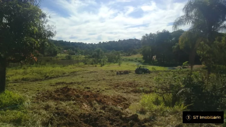 Imagem Terreno escriturado, amplo, com boa topografia e bem localizado em Atibaia!
