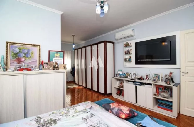 Imagem Casa isolada á venda em Santos !