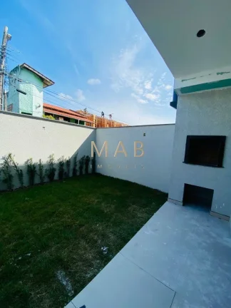 Imagem Excelente oportunidade: Casa à venda em Florianópolis-SC, bairro Ingleses do Rio Vermelho, 2 suítes MASTER, sala estar/jantar e muito mais!