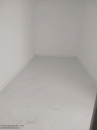 Imagem Imperdível: Casa de luxo em condomínio Alphaville (Abrantes), Camaçari-BA - 5 quartos, 4 suítes, 2 salas, 1 banheiro, 4 vagas, 267m²!