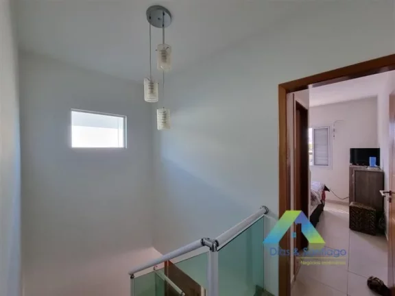 Imagem OPORTUNIDADE Dois Sobrados 160M², 2 vagas ótima localização e valor !!!