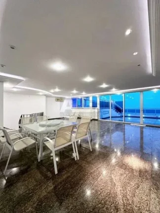 Imagem Cobertura à venda em Copacabana, 4 quartos, 560m2, 2vagas, Av. Atlântica.