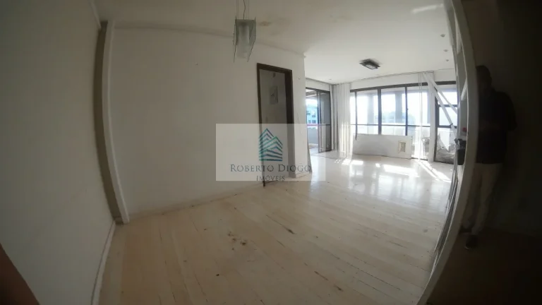 Imagem Imperdível: Cobertura à venda na Barra da Tijuca, Rio de Janeiro - 1 quarto, 1 sala, 2 banheiros, 2 vagas, 103m²