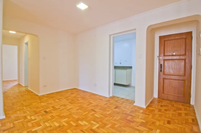 Imagem Apartamento Reformado 82M², 3Q, 1 Banheiro, 1 Vaga, Varanda, Academia, Playground, Salão de Festas e Jogos.
