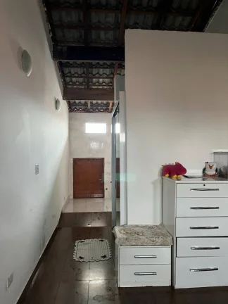 Imagem Sobrado 3 Suites 210 m² 3 Dormitorios sendo 3 Suites 2 vagas de Garagens