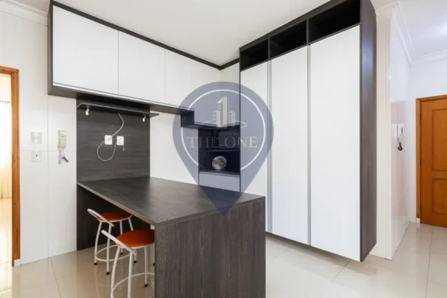 Imagem Apartamento de Luxo à Venda na Bela Vista: 3 quartos, 1 suíte, 2 salas, 1 vaga de garagem, 177m². Confira!