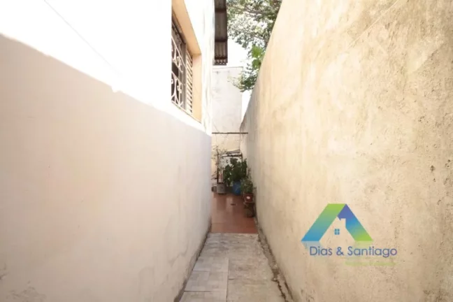 Imagem CASA COM 3 DORMTS 180 MTS EXCELENTE LOCALIZAÇÃO !!!