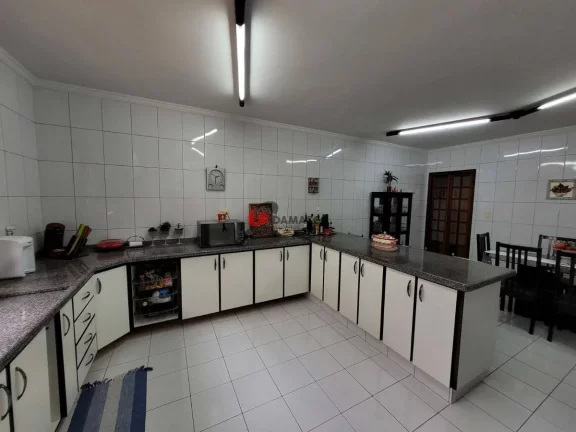 Imagem Sobrado à venda 3 Quartos, 1 Suite, 5 Vagas, 297M², Sítio da Figueira, São Paulo - SP