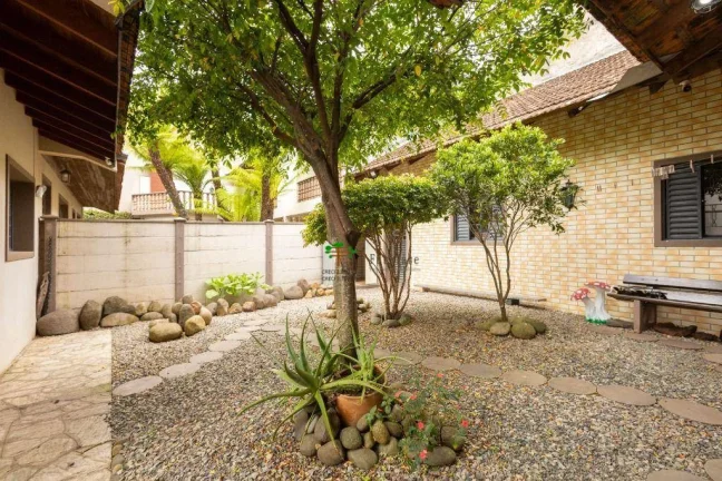 Imagem Casas à venda finalidade Comercial/Residencial por R$ 3.000.000 - Prado Velho - Curitiba/PR