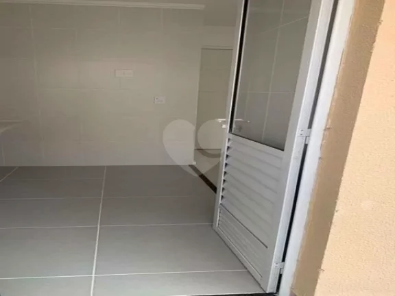 Imagem Apartamento à venda com 2 quartos no condomínio Residencial Mônaco, Cotia - SP