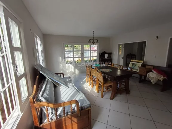 Imagem Casa com piscina no coração do Conjunto Ponta Negra