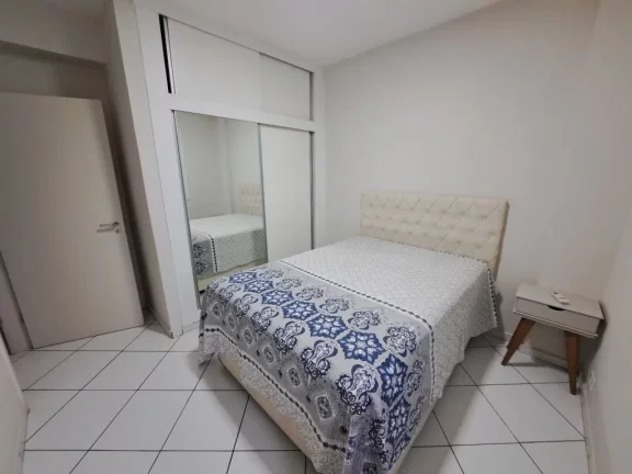 Imagem LINDO APARTAMENTO REFORMADO COM VISTA PARA O MAR