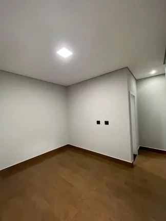 Imagem CASA Á VENDA NO PIRATININGAEM FRANCA/SP - Excelente casa no Piratininga 1 com - 03 dormitórios sendo 01 suíte - banheiro social - sala e cozinha i
