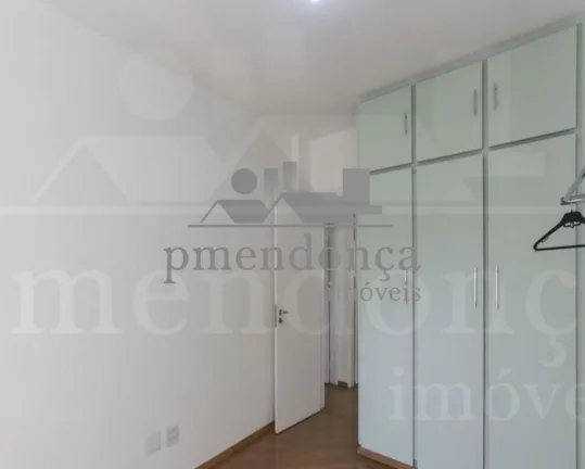 Imagem Apartamento com living para 02 ambientes com piso laminado, 02 dormitórios, banheiro, dependência ...