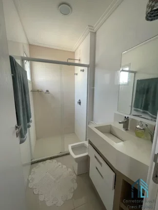 Imagem Apartamento mobiliado, ensolarado 03 suítes, 03 vagas em Bal. Camboriú SC