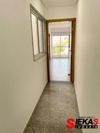Imagem Imperdível oportunidade de adquirir uma casa de luxo em São Paulo-SP, na Vila Salete! 3 quartos, 3 suítes, 2 salas, 4 banheiros, 4 vagas de garagem e 200m² de área.