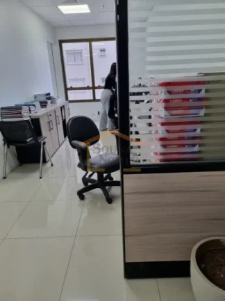 Imagem SALA COMERCIAL ALTO PADRÃO, PRONTA!
Recepção, banheiro, fino acabamento, mobiliado, porcelanato, ...