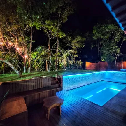 Imagem Casa em Condomínio para aluguel em Praia do Forte, Bahia - Açu da Torre - Com Piscina e Quadra Poliesportiva