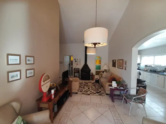 Imagem Casa 4 Dormitórios - Bairro Remanso