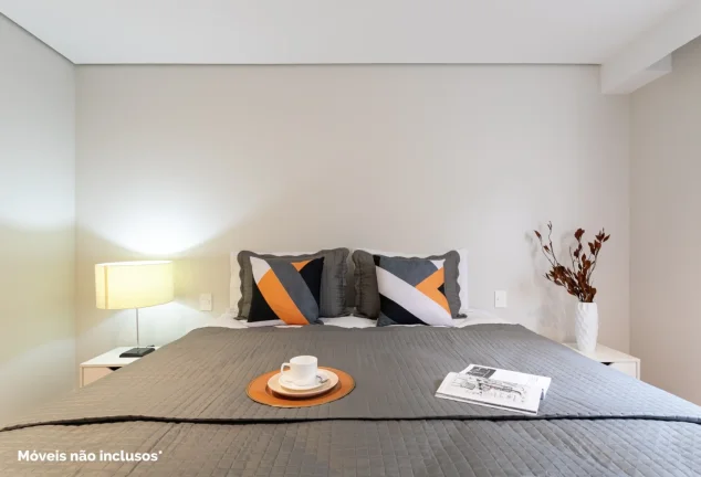 Imagem OPORTUNIDADE IMPERDÍVEL ! Apartamento 162M² Reformado, 3Q, 3 Suítes, 3 Banheiros, 3 Vagas, Piscina, Jardim.