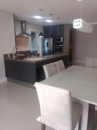 Imagem Apartamento com 03 suítes no Centro de Balneário Camboriú