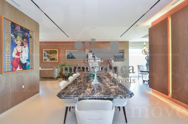 Imagem Apartamento lindíssimo na Rua Curitiba em frente ao parque do Ibirapuera com 332m².
