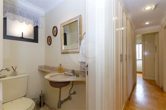 Imagem Apartamento à venda com 3 quartos, sendo 2 suítes, no condomínio Villaggio de Bologna, São Paulo - SP