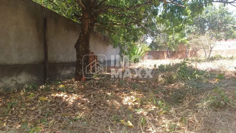 Imagem Lote à venda no Centro de Cavalcante, 1121,58m² de área útil. Oportunidade por R$500 mil!